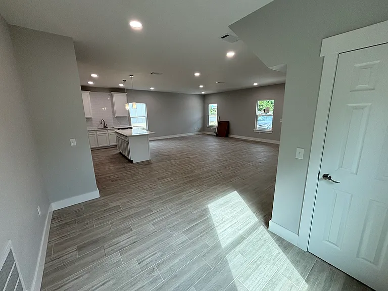Living/Kitchen/Dining