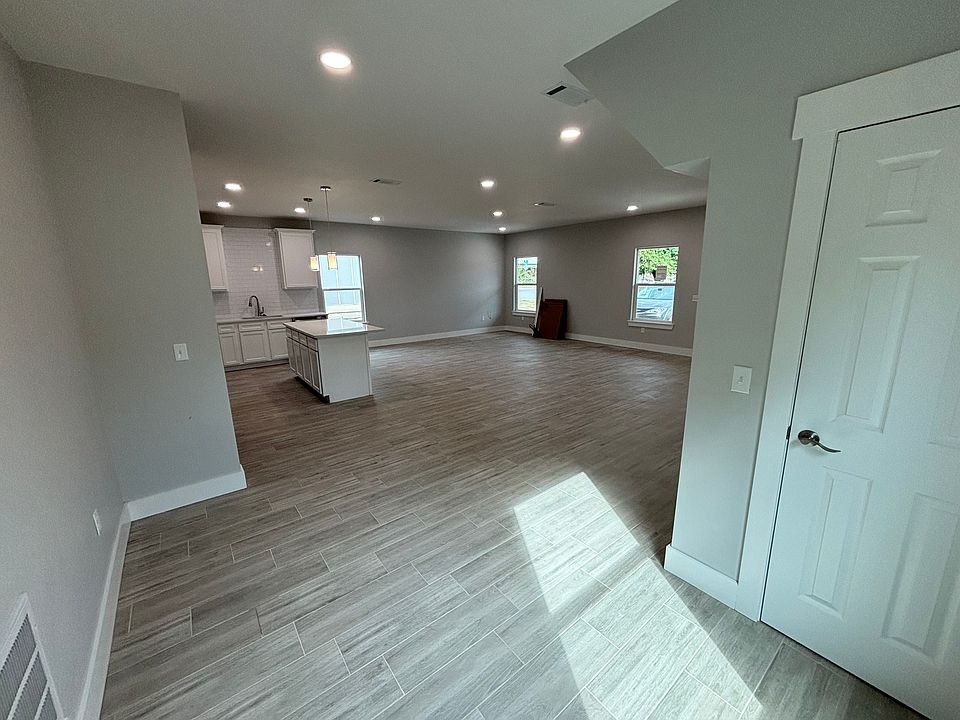 Living/Kitchen/Dining