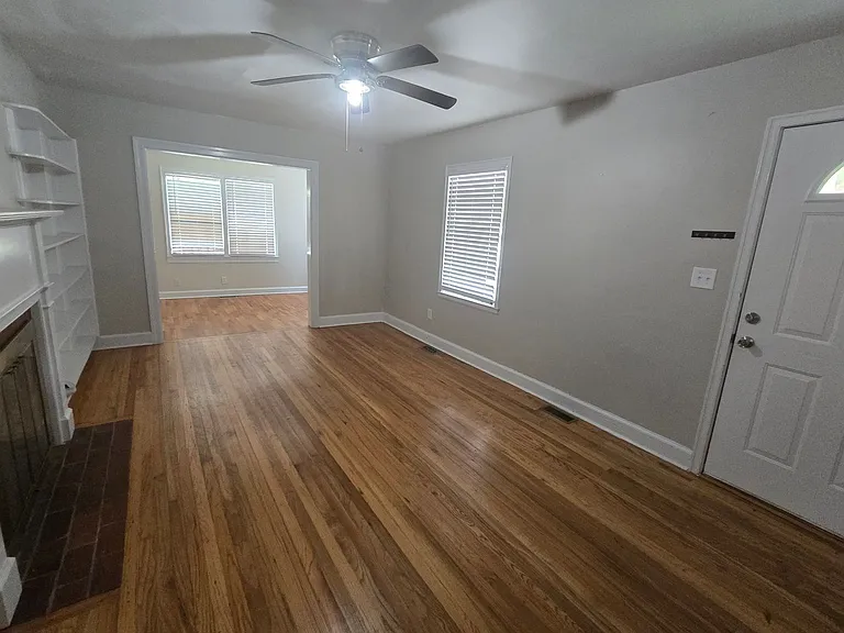 2705 Pecan Dr — Photo 3