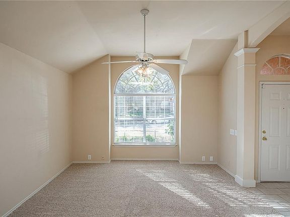 3rd image of 7237 Coventry Ct