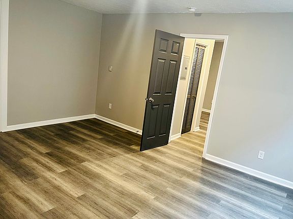 4th image of 3330 N Meridian St APT 101