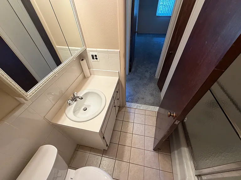 439 Riviera Dr — Photo 13