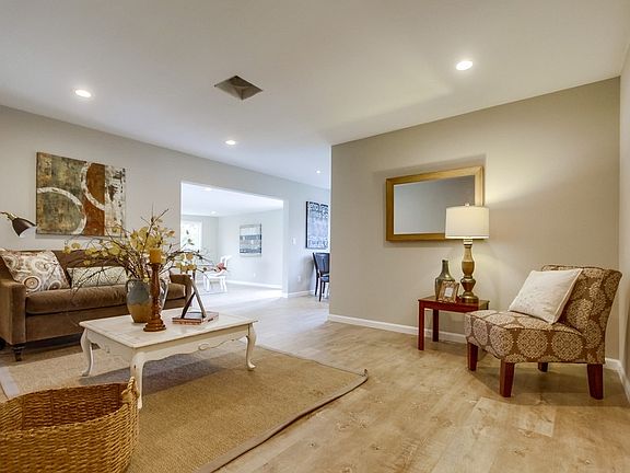 2nd image of 642 San Vicente Ct