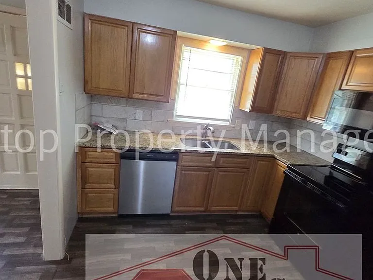 509 SE Browning Ave — Photo 6
