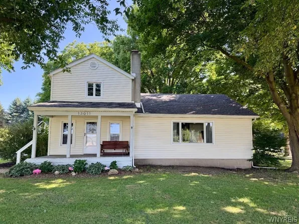 13011 Carney Rd, Akron, NY 14001