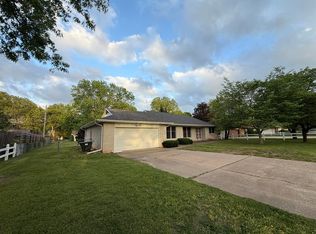 604 S Missouri St, Marionville, MO 65705