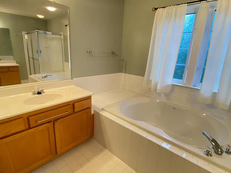9656 Potters Hill Cir — Photo 13