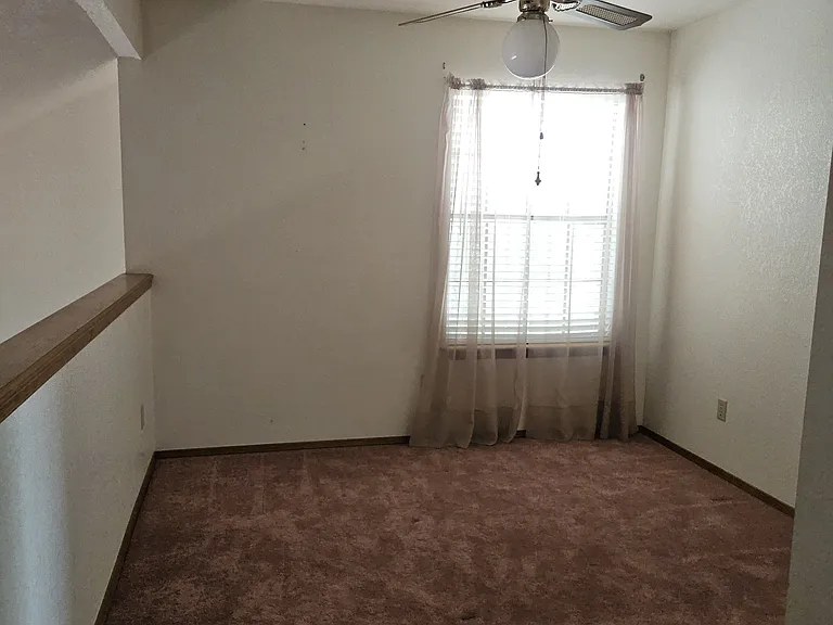 650 Frontier Dr — Photo 11