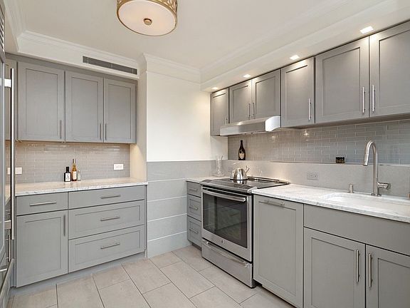 5th image of 1114 Madison Ave #12B