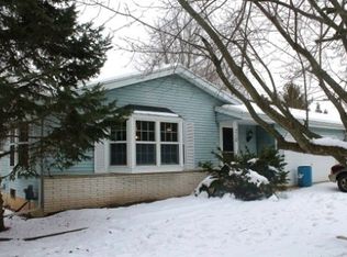 210 Moorland Dr, Markesan, WI 53946