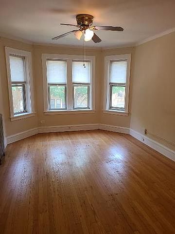 1st image of 3859 W Cullom Ave