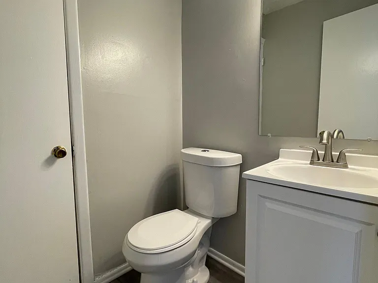 859 Moon Rd #PET FRIENDLY — Photo 10