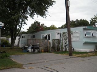 111 Mobile Ave, Chelmsford, MA 01824