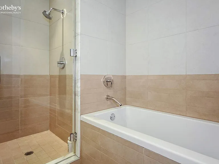 11 E 36th St #601 — Photo 9