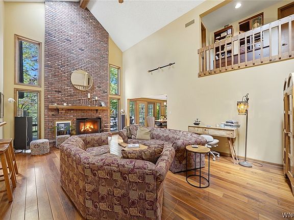 4th image of 2 Chicory Ln