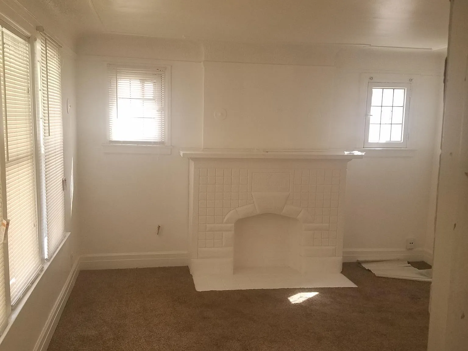 3 bed, 1300 sqft, $1,300 — Photo 3