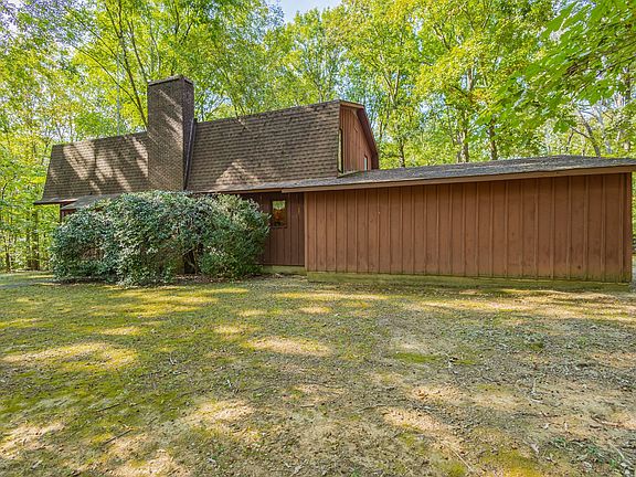 5th image of 120 Evans Dr