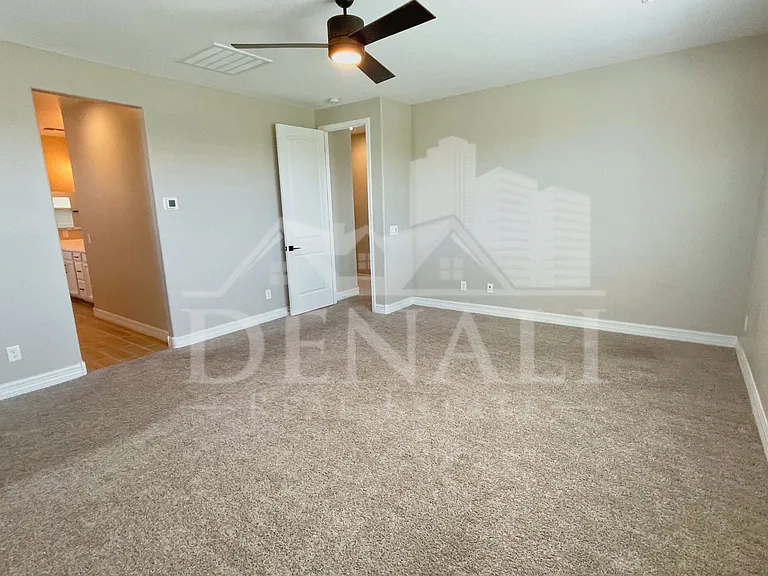 13648 N 144th Dr — Photo 15