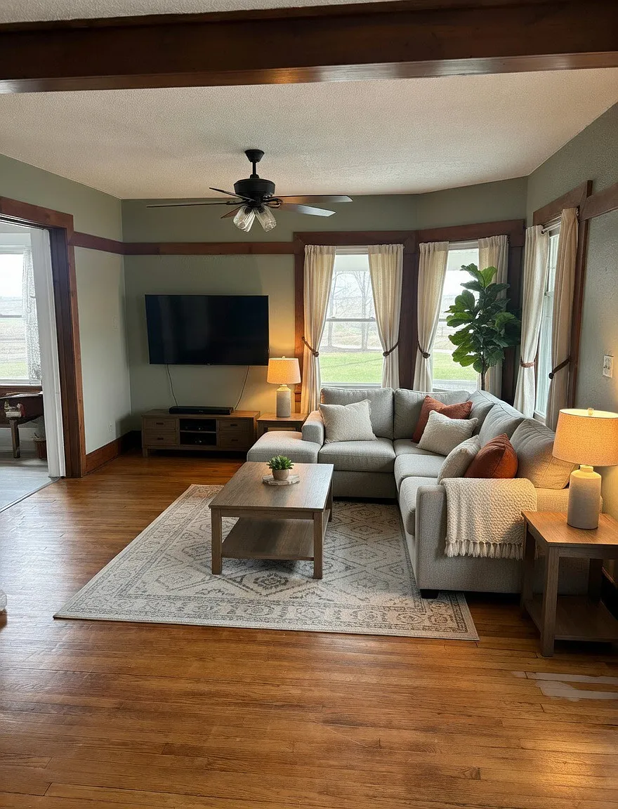 4 bed, 1926 sqft, $4,000 — Photo 3
