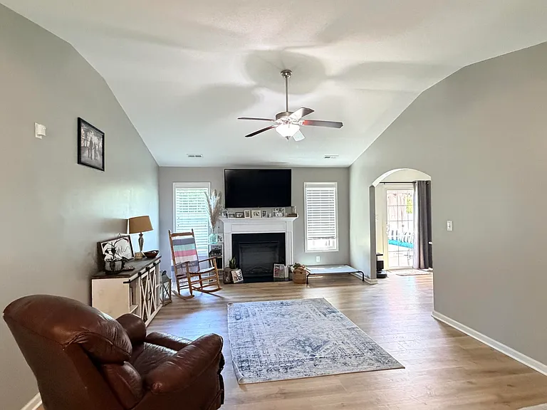 129 Regatta Way — Photo 6