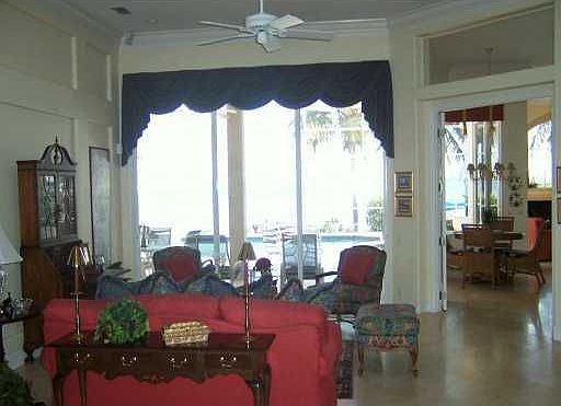 5th image of 84 N Washington Dr