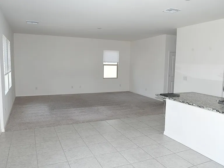 5725 W Willow Ridge Dr — Photo 7