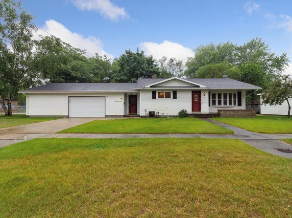 1305 27th St, Manistee, MI 49660
