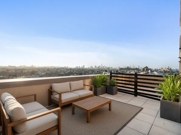 1333 Broadway image 1 of 12