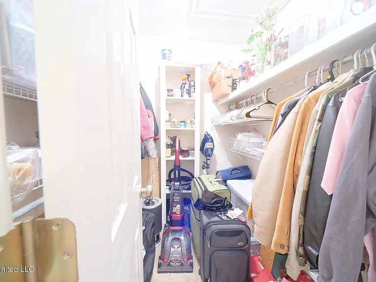 408 Green Tree Pl — Photo 22
