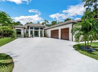 167 9th St SW, Naples, FL 34117