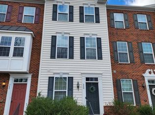 320 Rolling Valley Dr, Fredericksburg, VA 22405