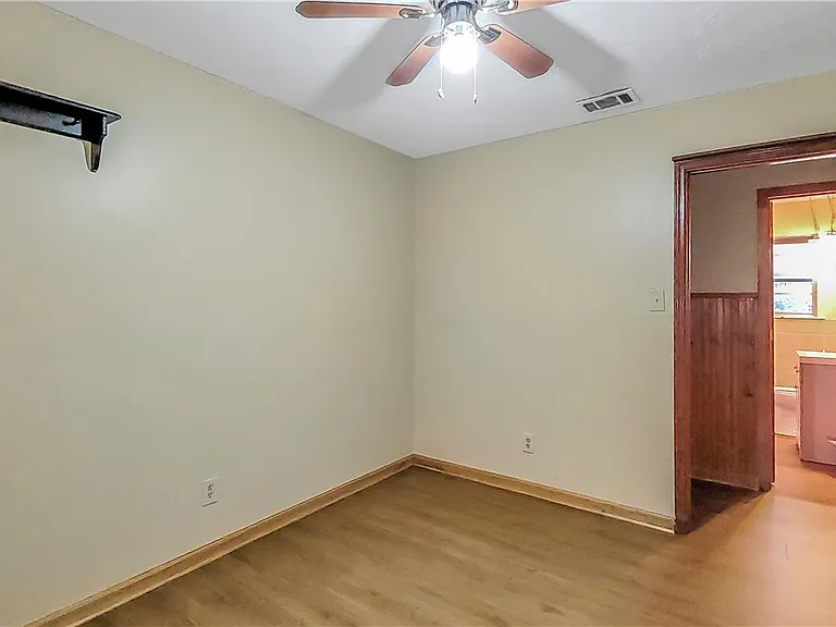 304 Olmstead Pl — Photo 9
