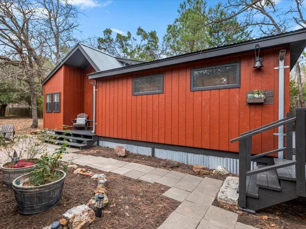 153 Old Wingo Pl, Mc Dade, TX 78650