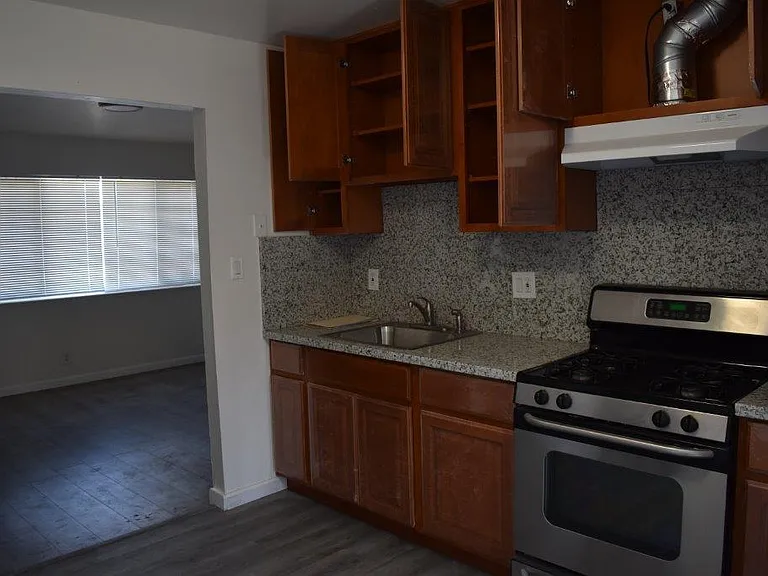 27942 Manon Ave #C — Photo 3