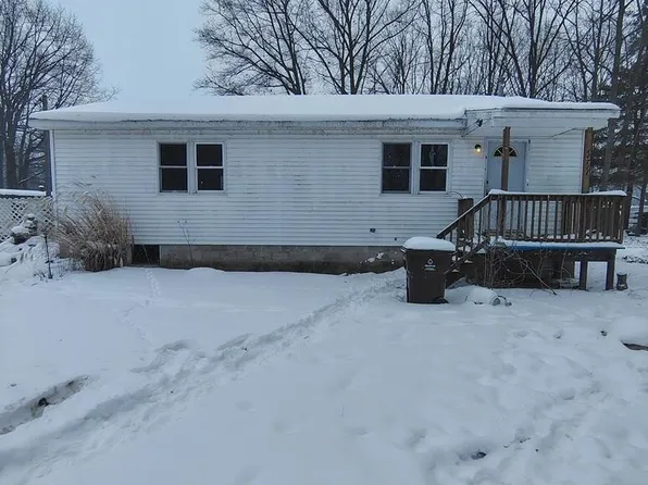 11711 Sparrow Dr, Lakeview, MI 48850