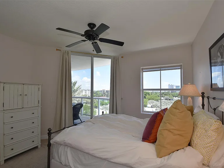 2051 SE 3rd St #509 — Photo 6