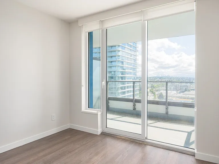 8189 Cambie St #1606 — Photo 2