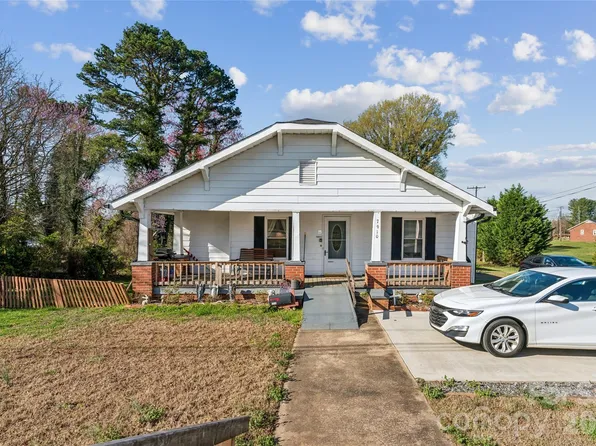 7910 State Highway 90 E, Stony Point, NC 28678