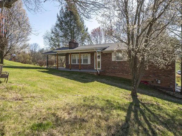 330 Hillcrest Dr, Bluff City, TN 37618