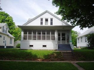 1530 33rd St, Rock Island, IL 61201