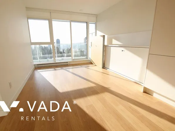 657 Whiting Way, Coquitlam, BC