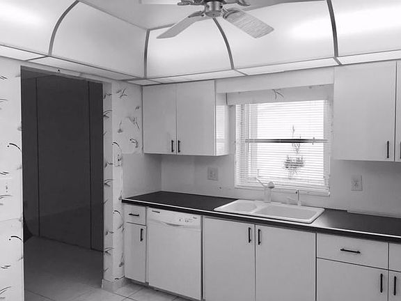 5947 Los alamos Kitchen sink