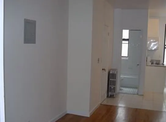 Rented by Urban Real Estate Inc | media 44