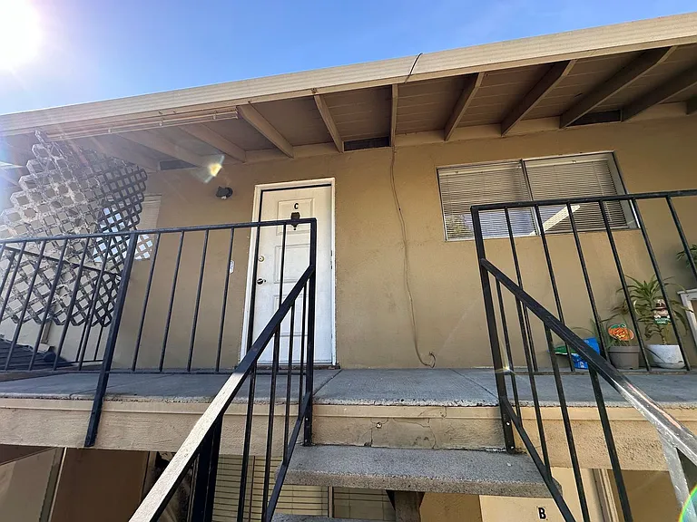 665 Chemeketa Dr — Photo 2