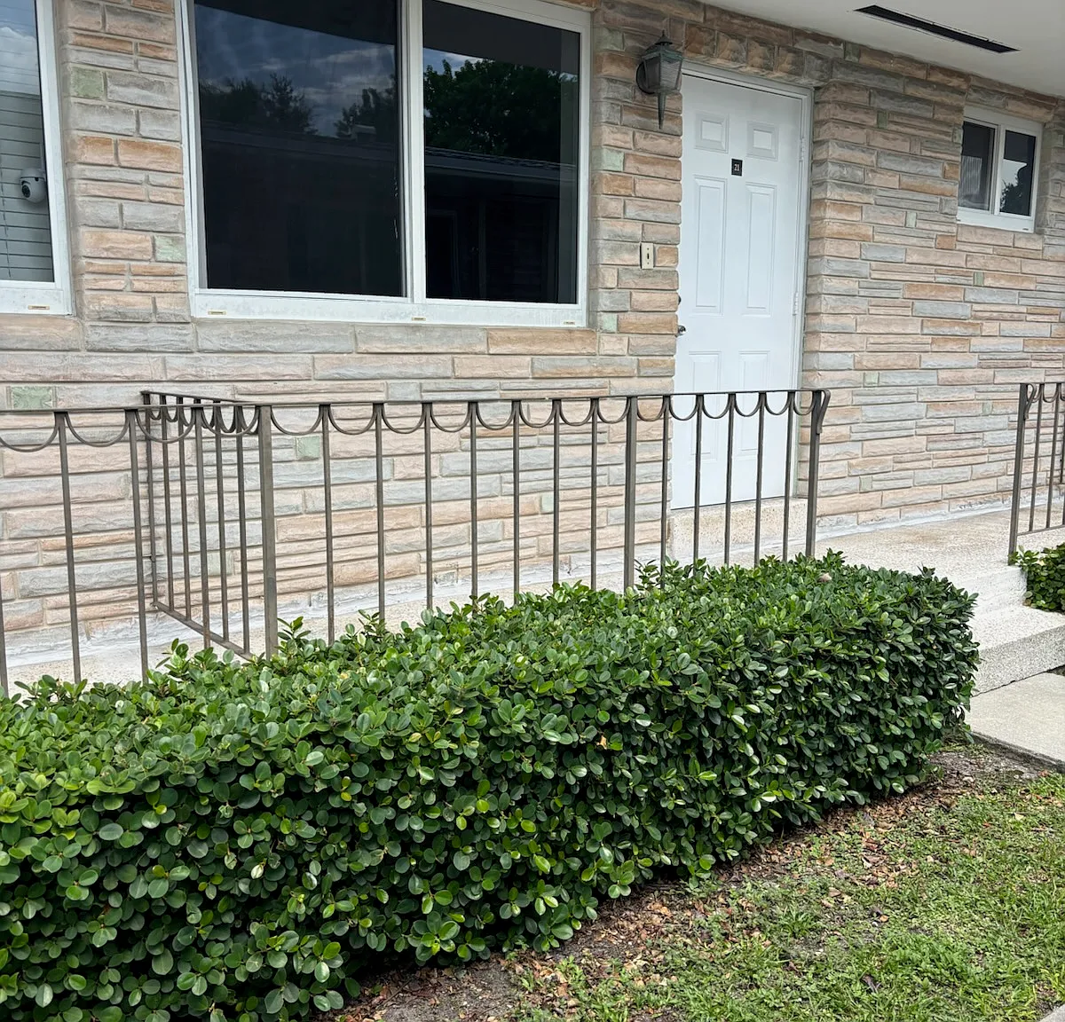 Coral Park Apartments LLC - 21 — Photo 2