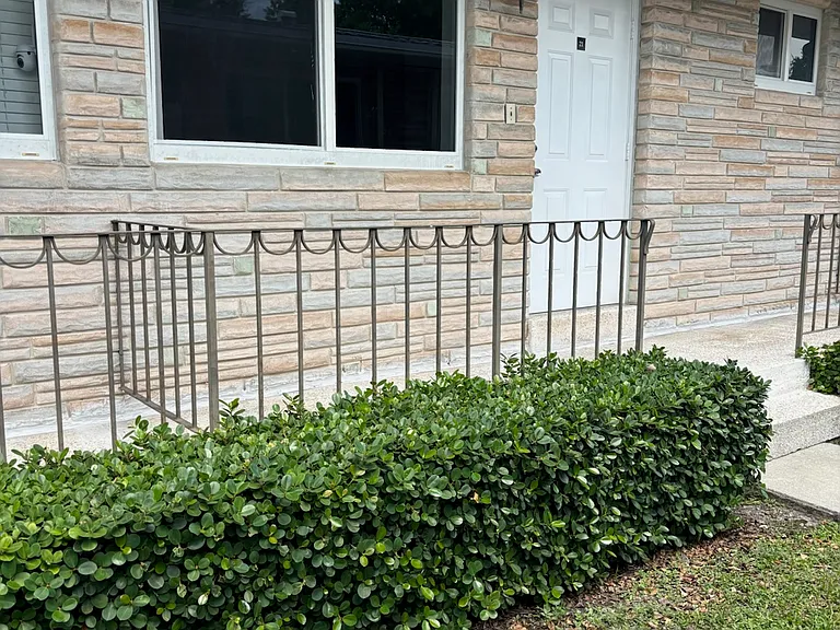 901 SW 8th Ave #21 — Photo 2