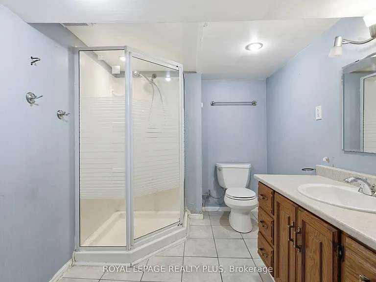 115 Kensington Ave N — Photo 24