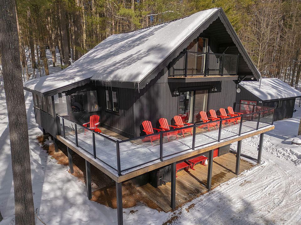1st image of 19 Hochsteig Ln