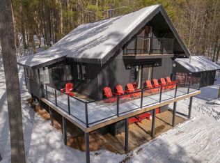 19 Hochsteig Ln, Jay, NY 12941