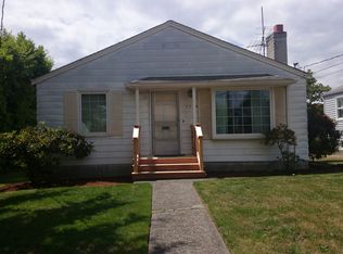 7745 29th Ave NW, Seattle, WA 98117